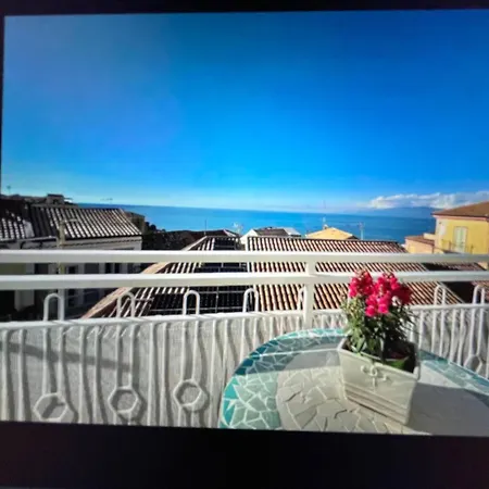 Casafilera Centro Storico Con Garage Privato * Pizzo (Calabria)